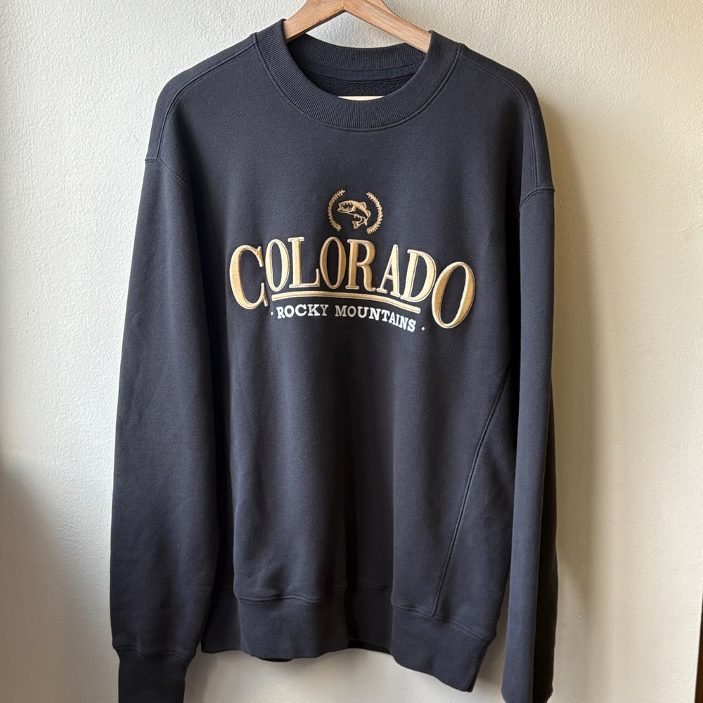 Hollister Men’s Colorado Rocky Mountains Sweatshirt
Relaxed Fit Size Medium